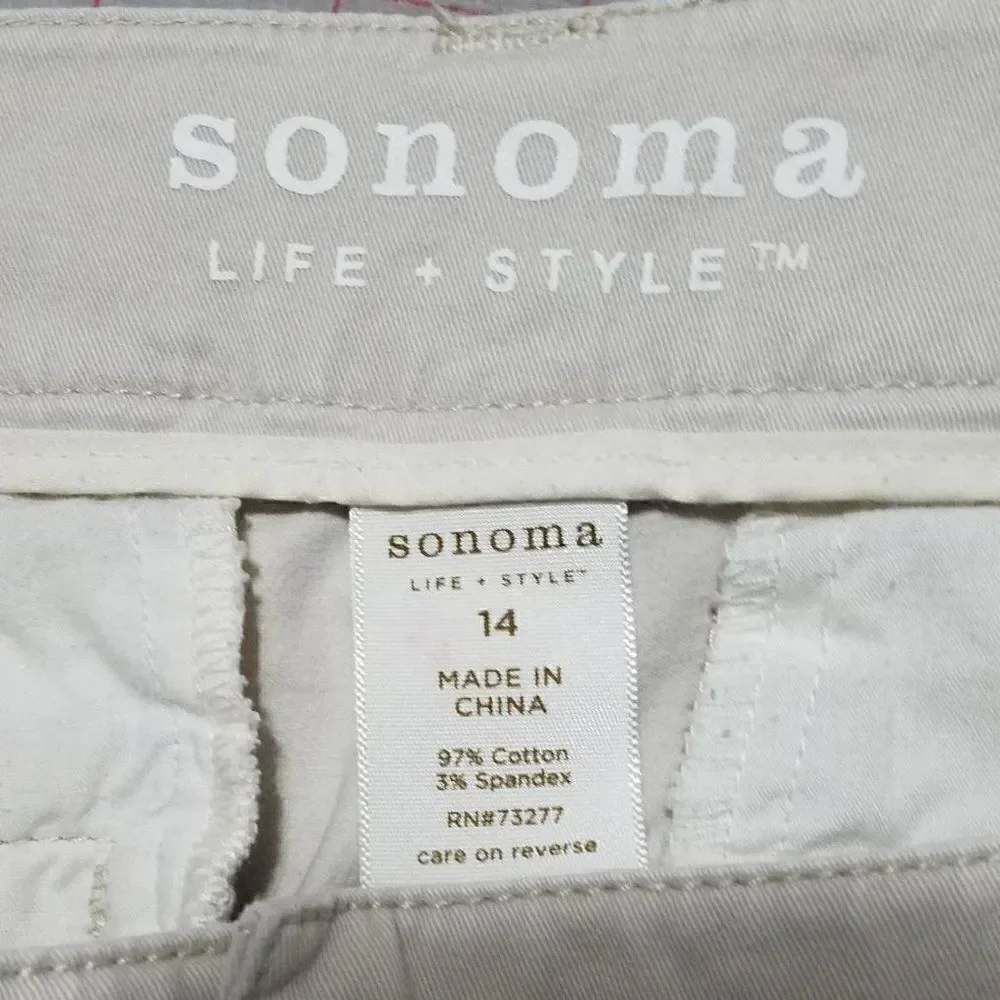 Sonoma Off White Cropped Pants Size 14